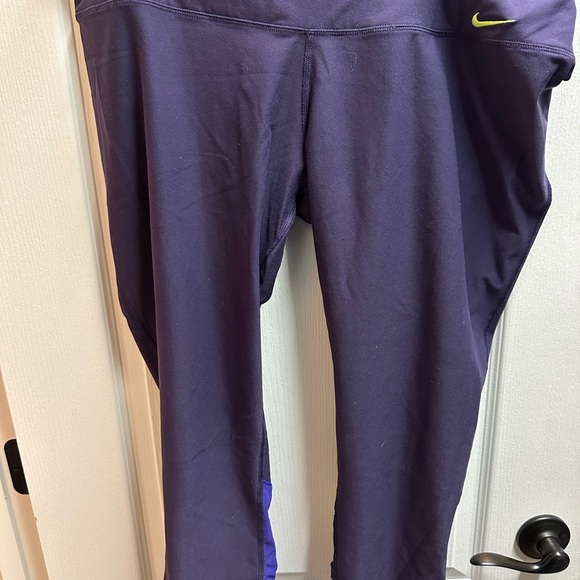Nike Pants - Nike women's  Purple Leggings size XXLT/ NWOT A152